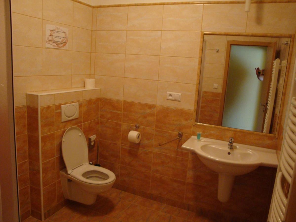 Hotel Lazne Evzenie à Klášterec nad Ohří Chambre photo